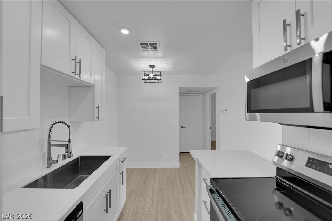 5111 Lindell Road 202