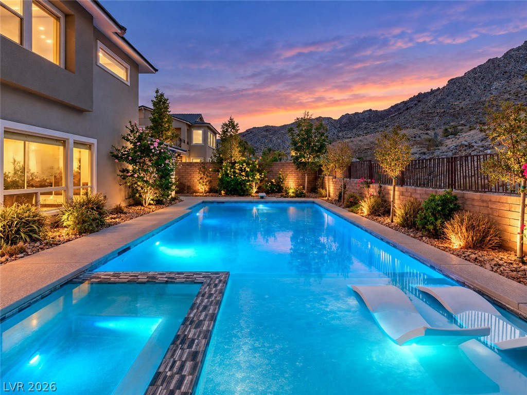 2999 The Peaks Lane