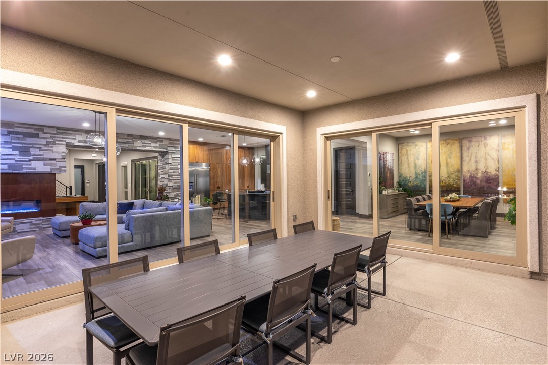 2999 The Peaks Lane