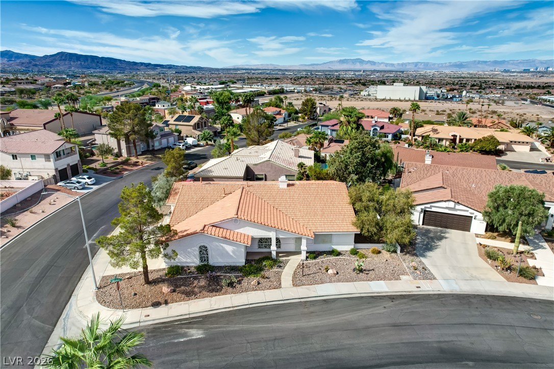 921 Primrose Lane