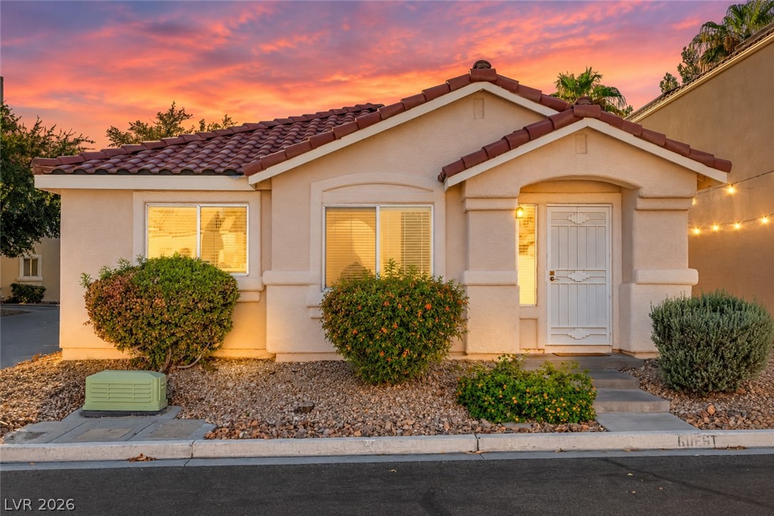 2433 Cliffwood Drive