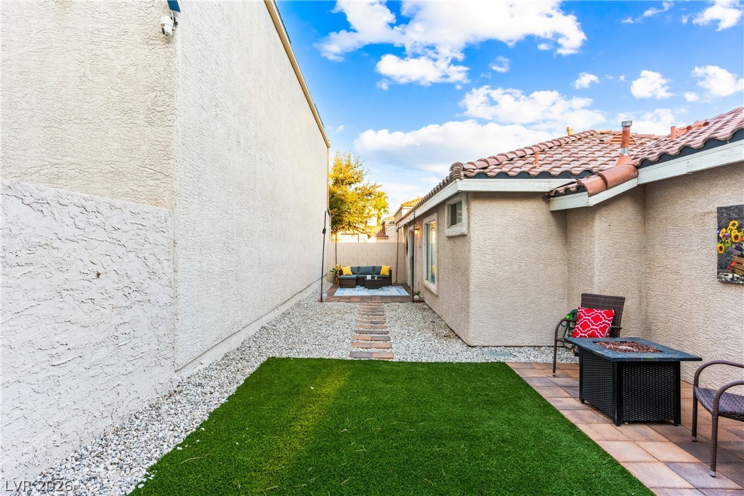 2433 Cliffwood Drive