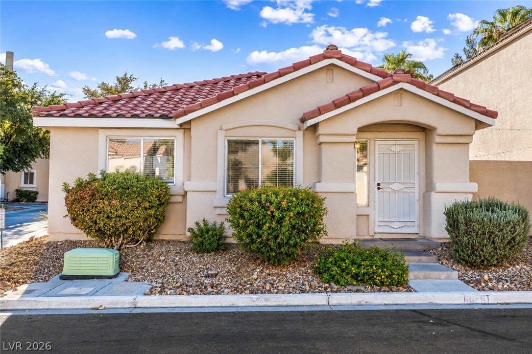 2433 Cliffwood Drive