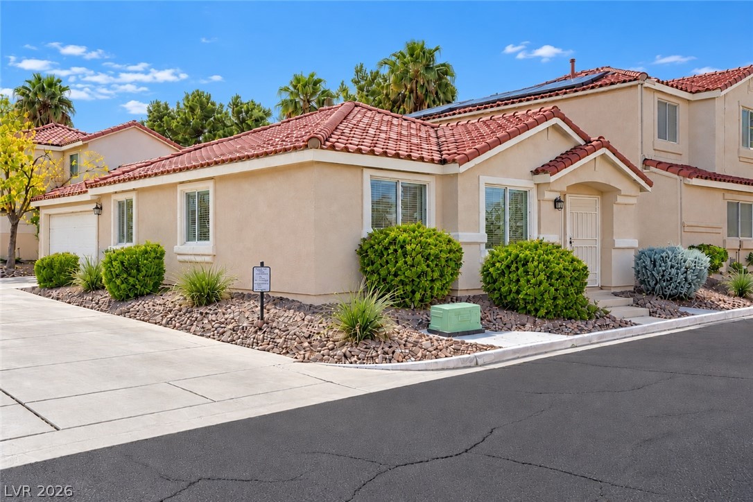 2433 Cliffwood Drive