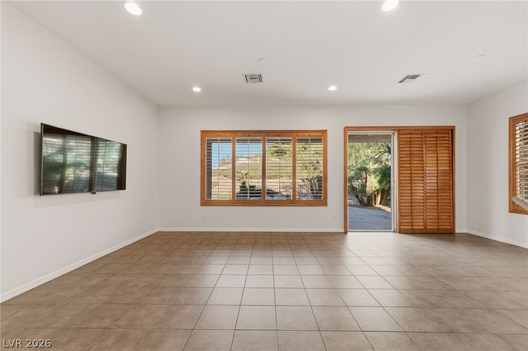 26 Fountainhead Circle