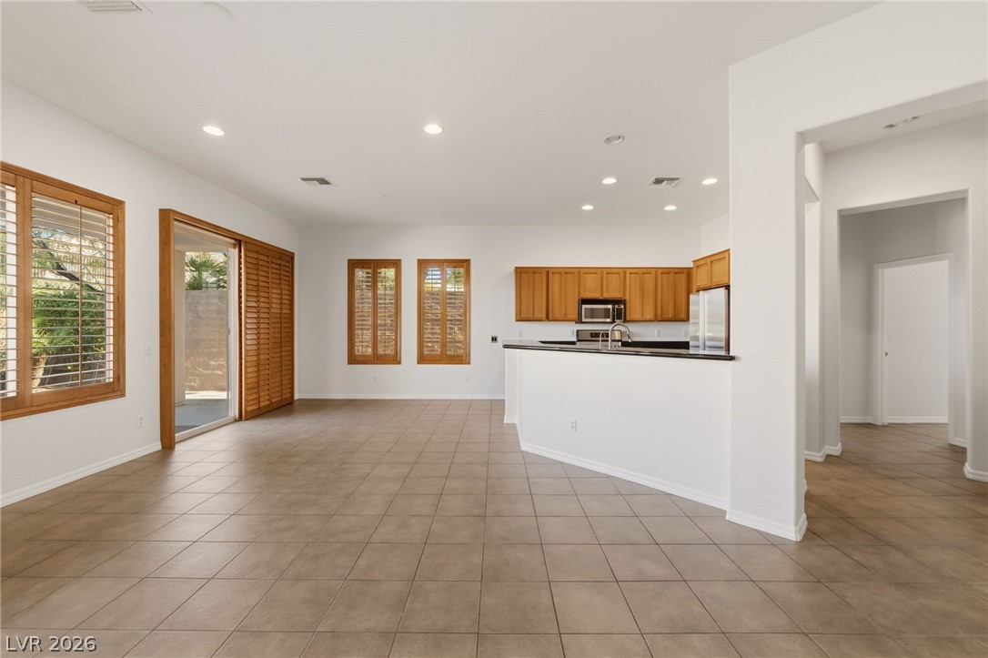 26 Fountainhead Circle