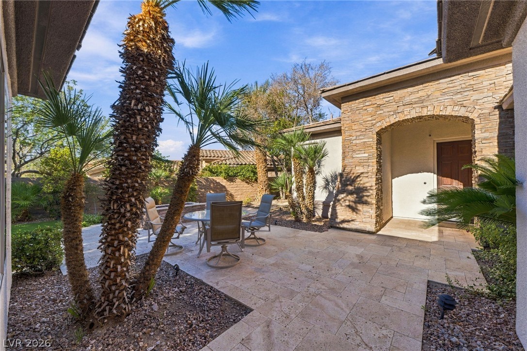 26 Fountainhead Circle