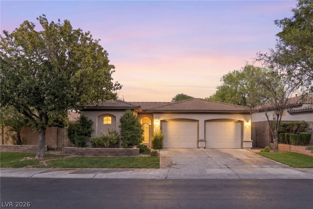 26 Fountainhead Circle