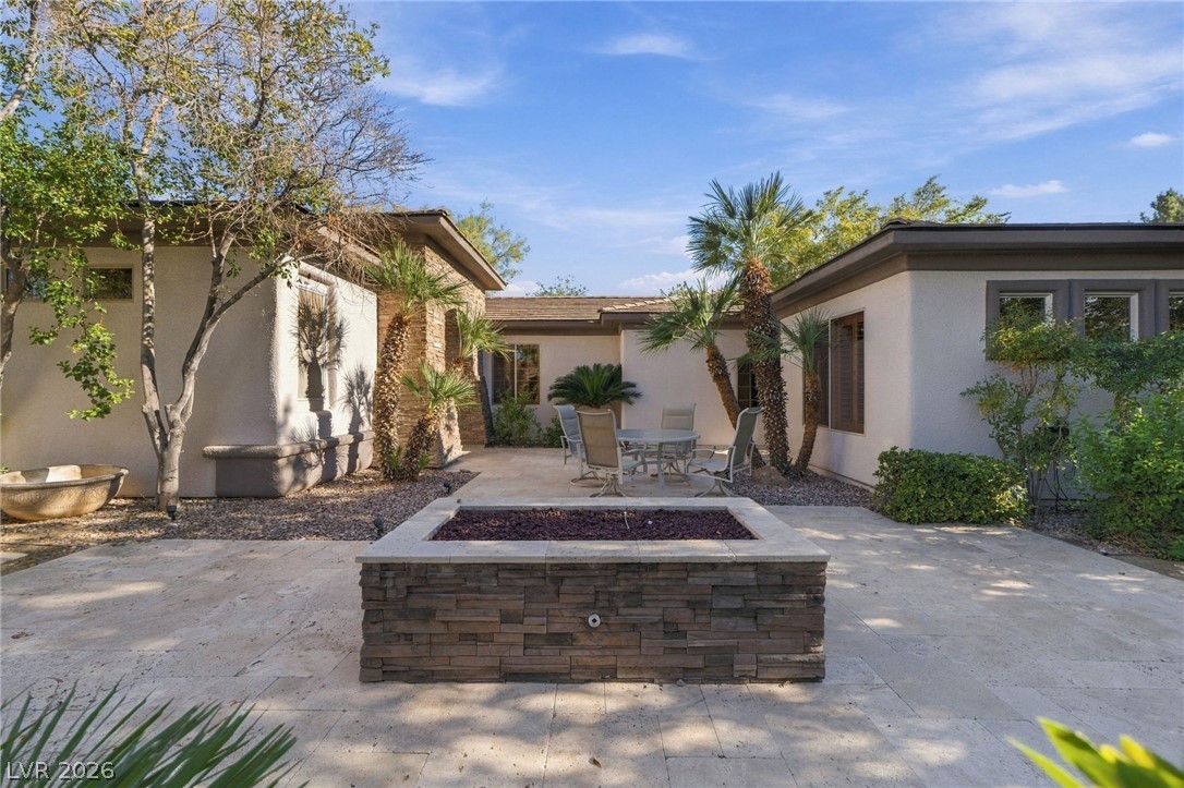 26 Fountainhead Circle
