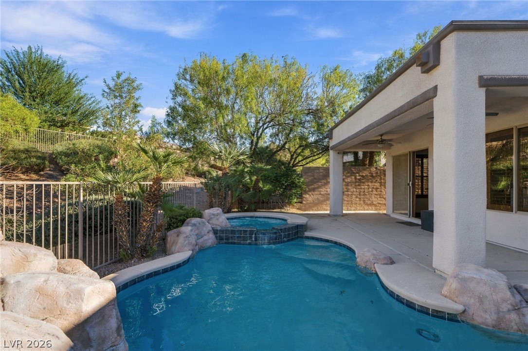 26 Fountainhead Circle