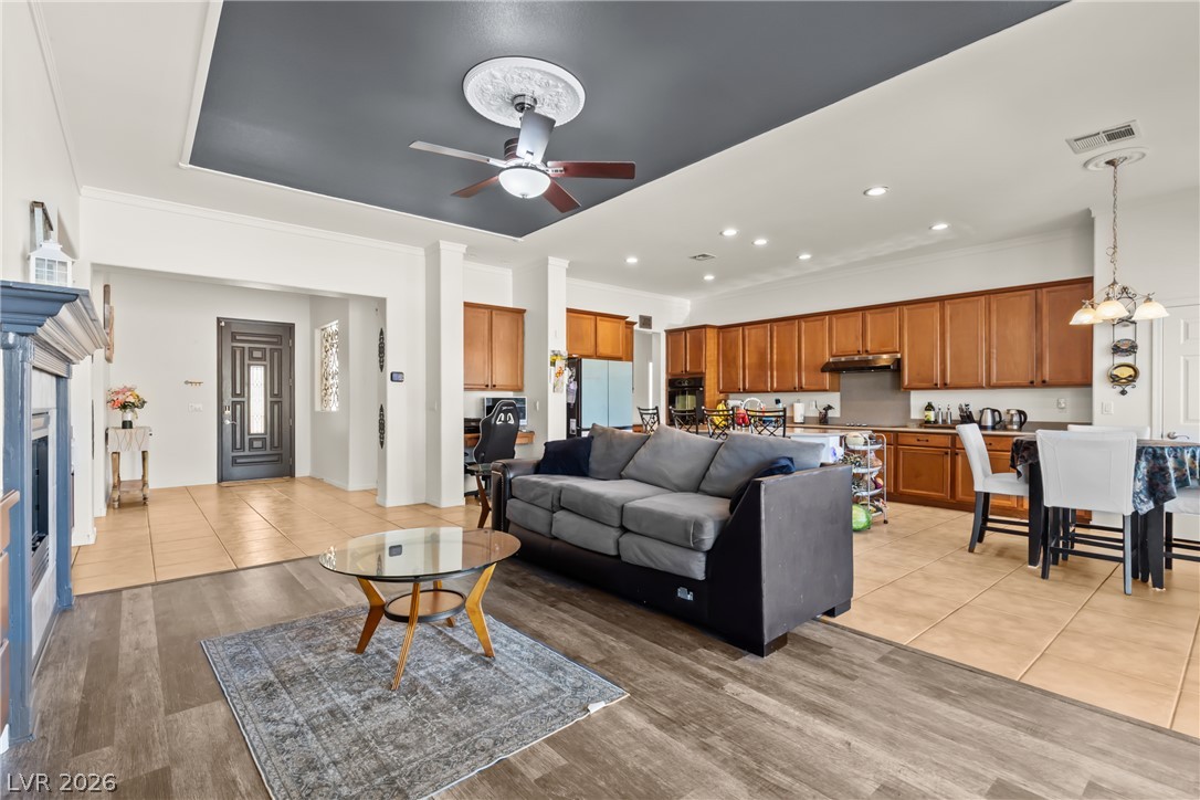 4845 Bientian Way