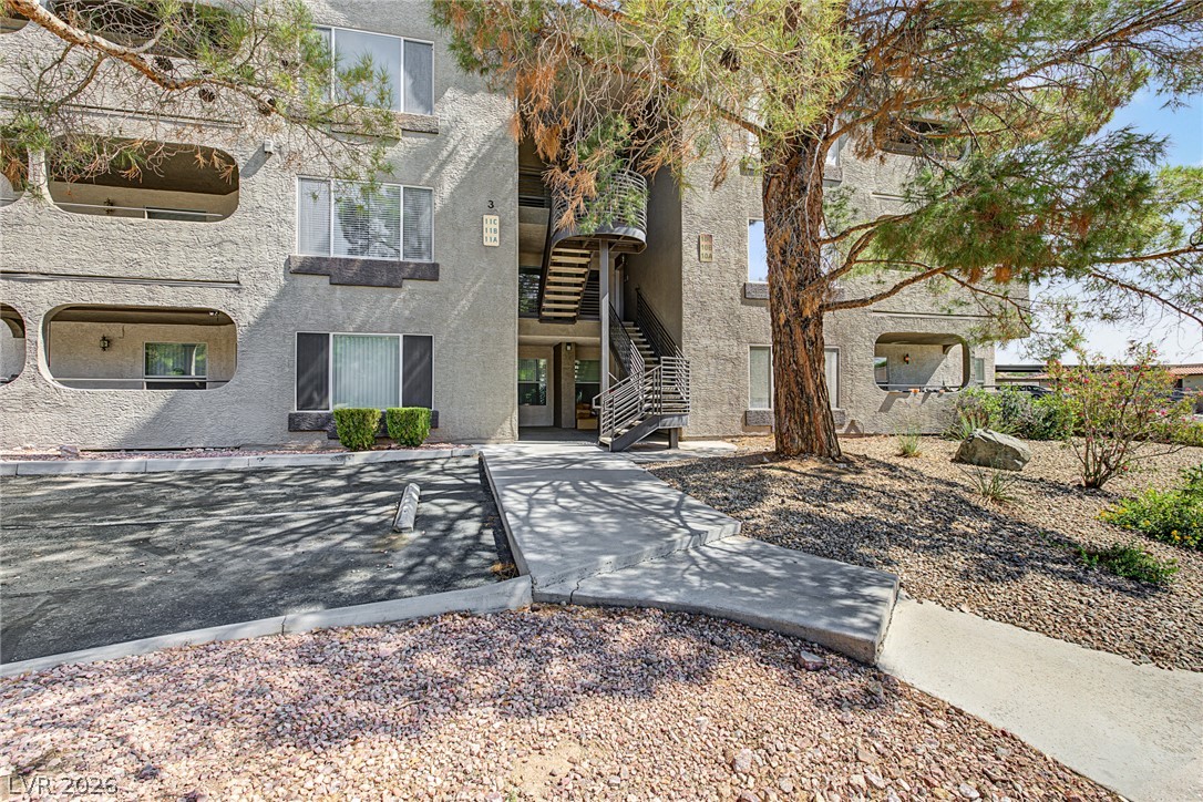 701 Capri Drive 10B