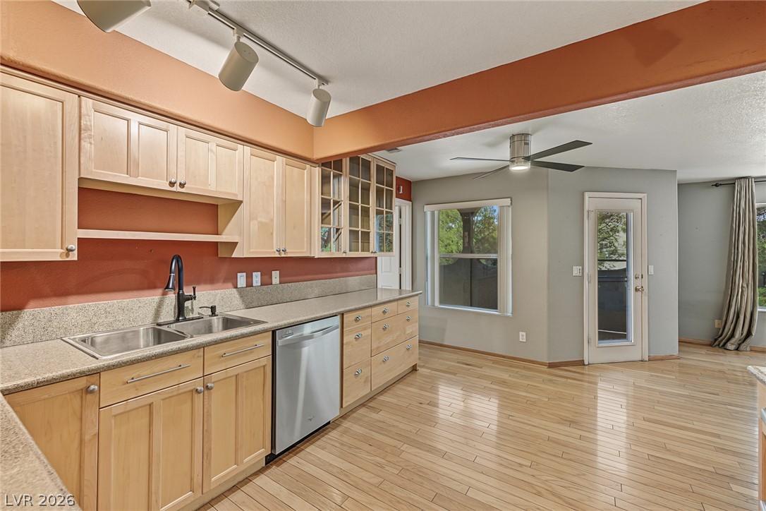 701 Capri Drive 10B