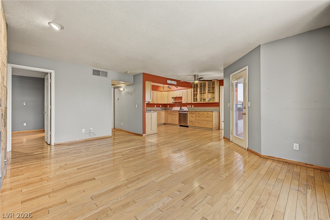 701 Capri Drive 10B