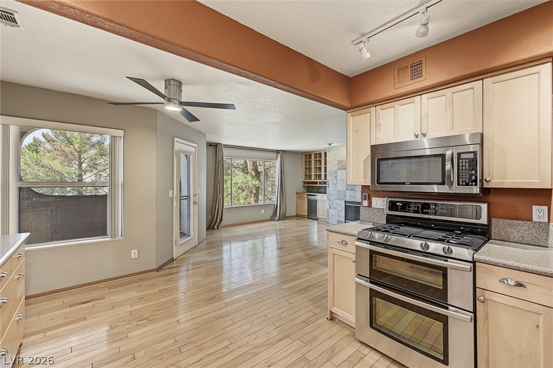 701 Capri Drive 10B