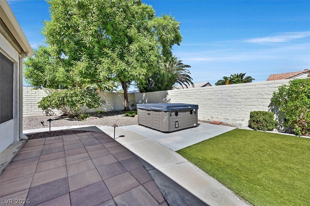 7308 Breezy Night Court