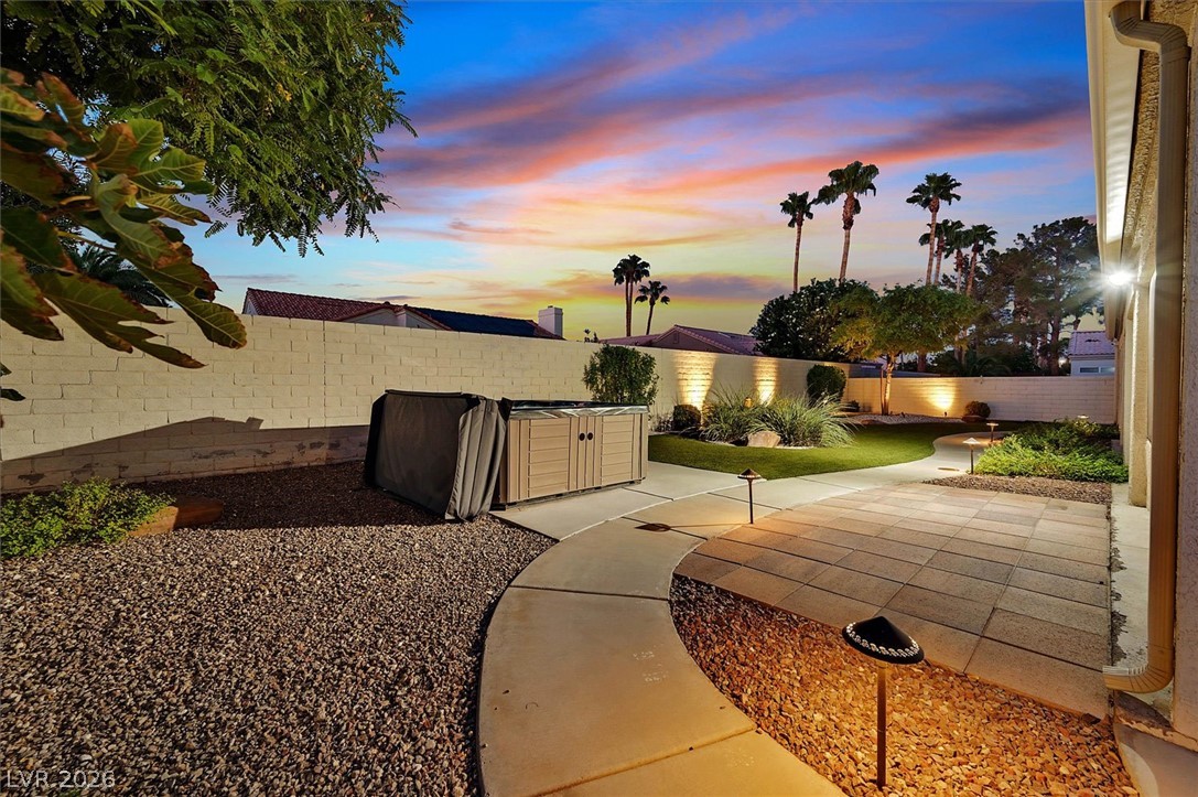 7308 Breezy Night Court