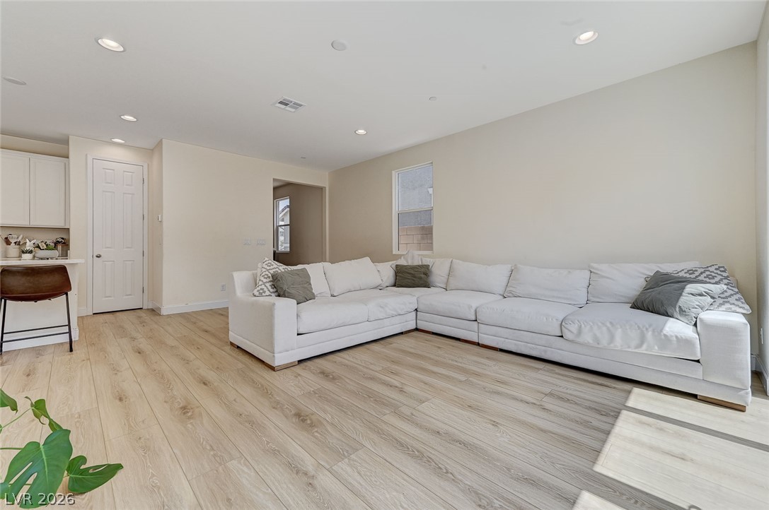 309 Andamento Place