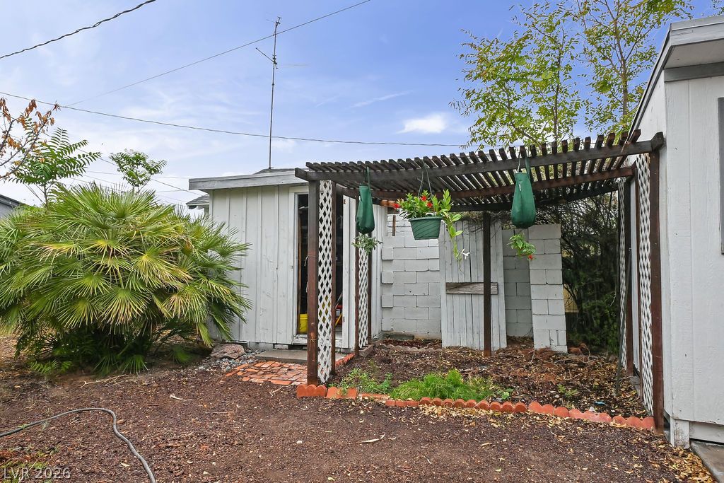 221 Circle Drive