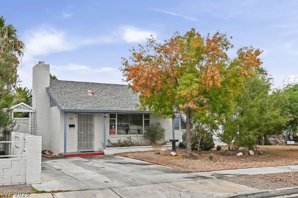 221 Circle Drive