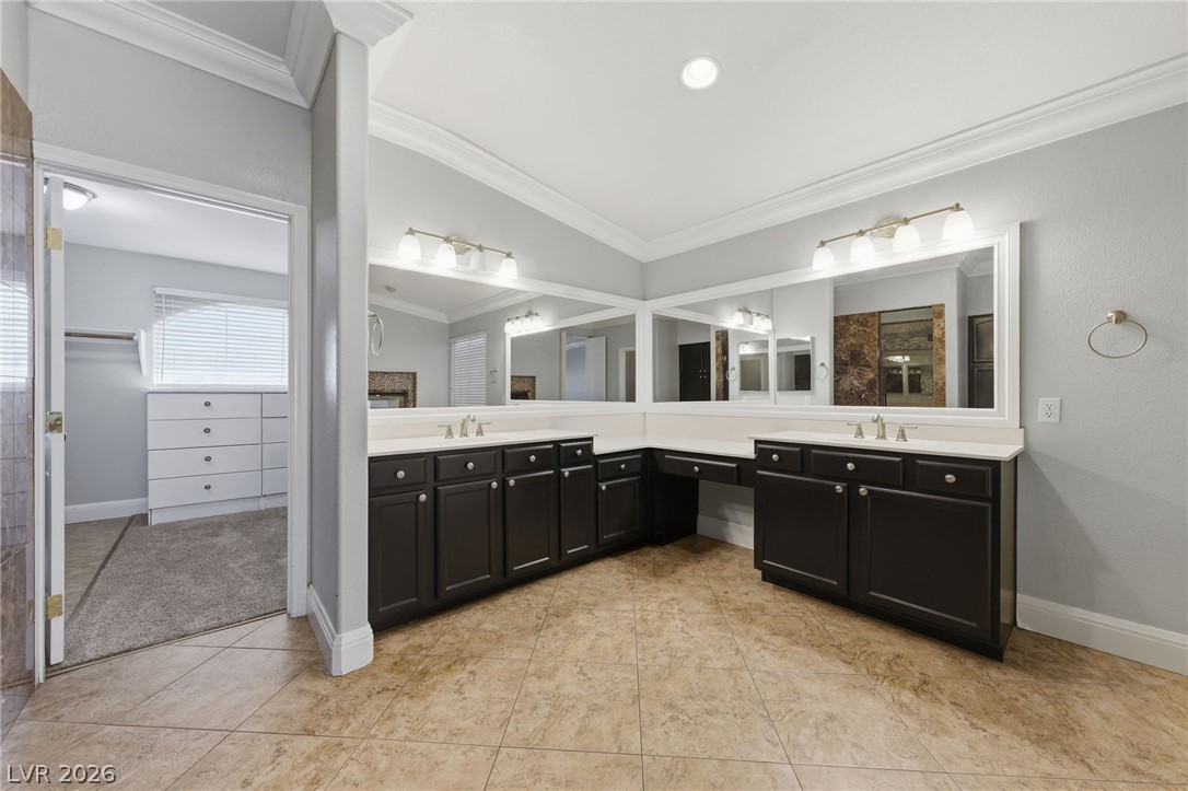 6926 Adobe Villa Avenue