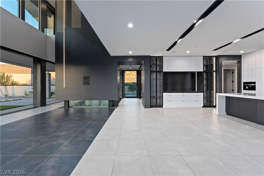 25 Boulderback Drive