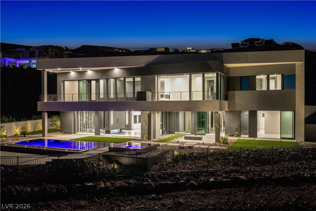 25 Boulderback Drive