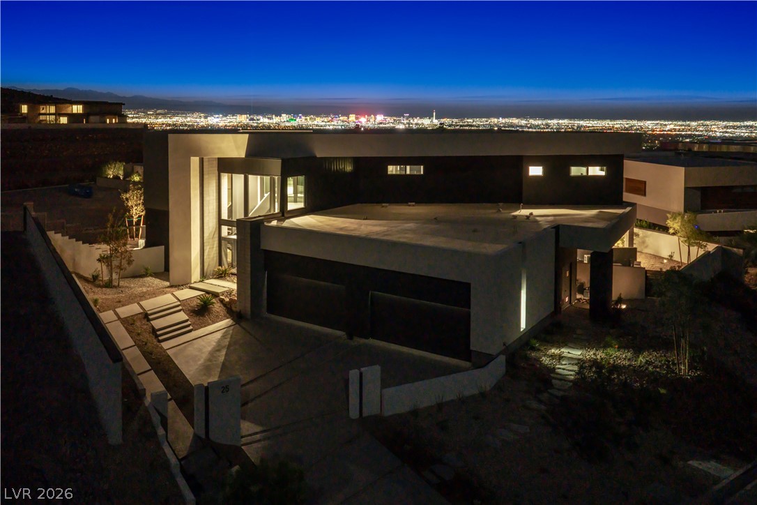 25 Boulderback Drive