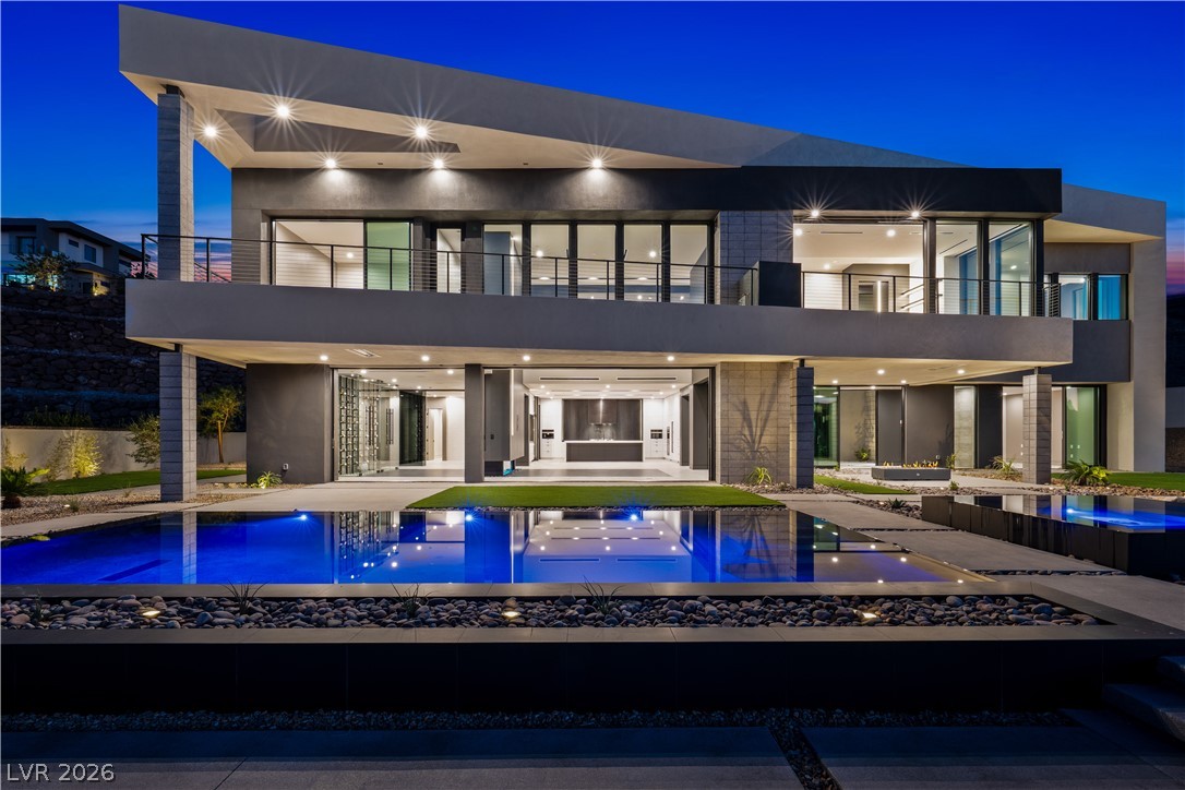 25 Boulderback Drive