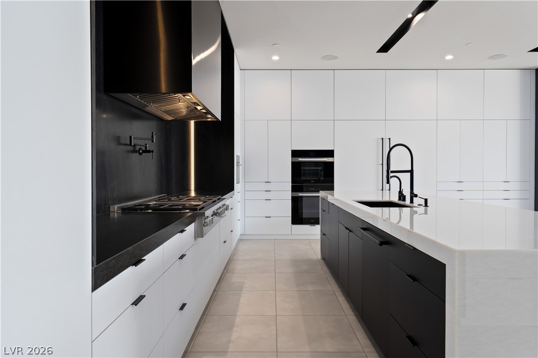 25 Boulderback Drive