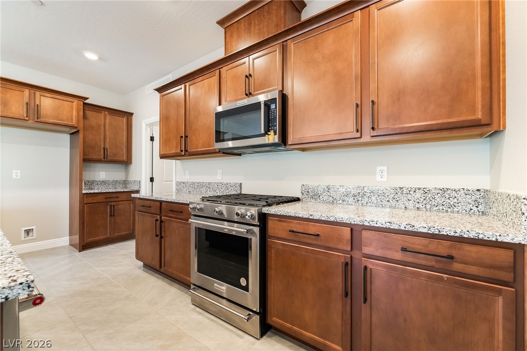53 Lake Bluff Court