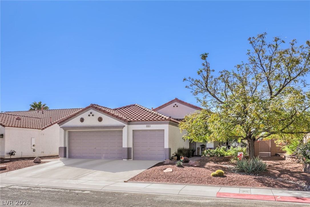 2131 Mountain Glow Avenue