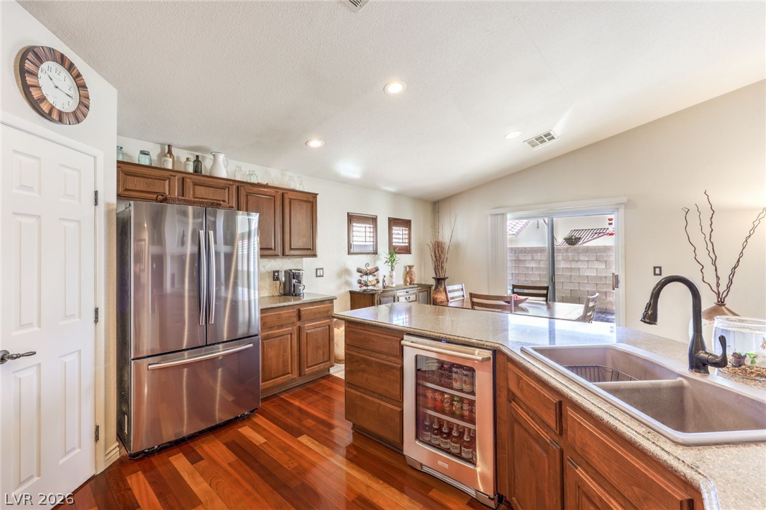 2131 Mountain Glow Avenue