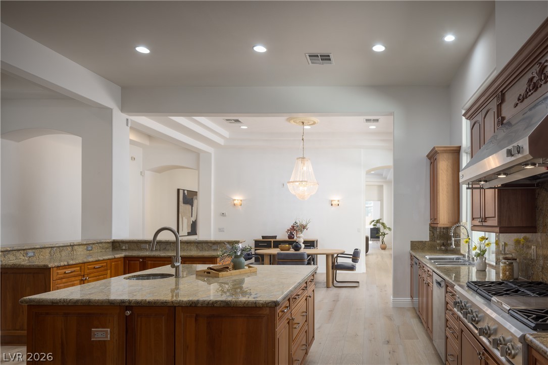 3035 Montessouri Street