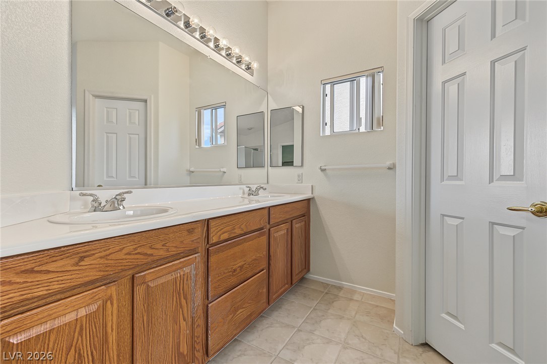 2988 Scenic Valley Way