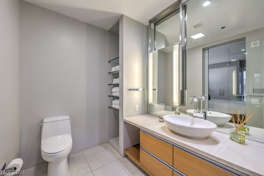 3726 Las Vegas Boulevard 701