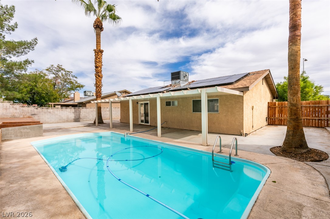 1808 Feather Way