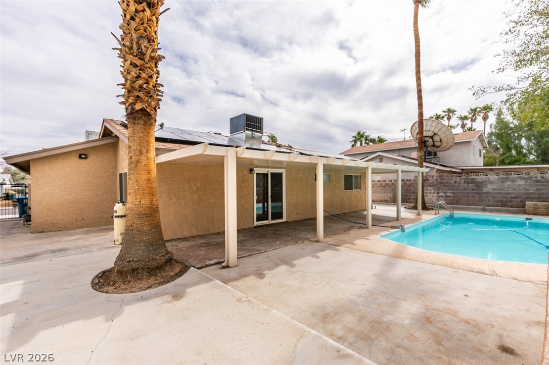 1808 Feather Way