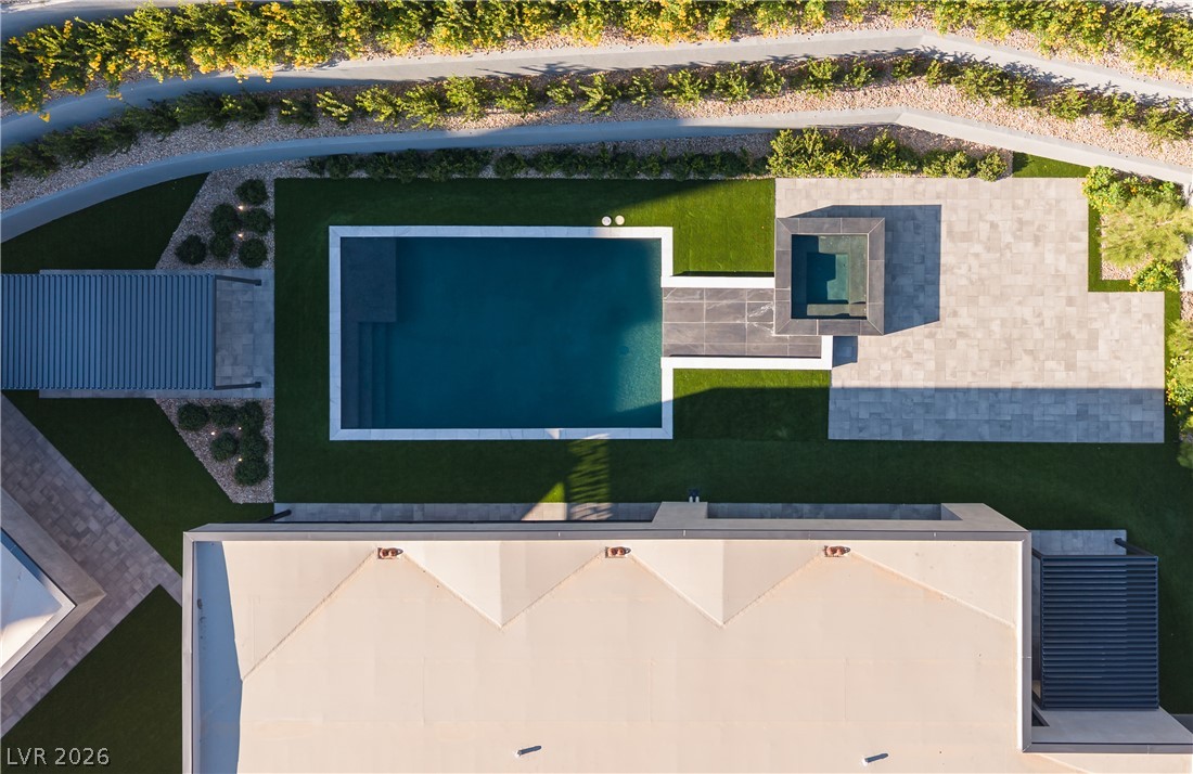 38 Skybird Court