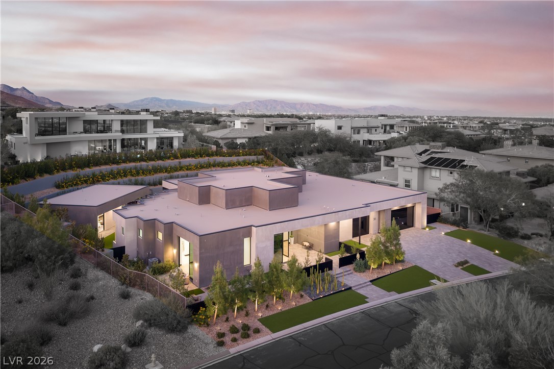 38 Skybird Court