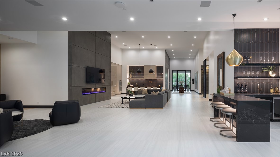 38 Skybird Court