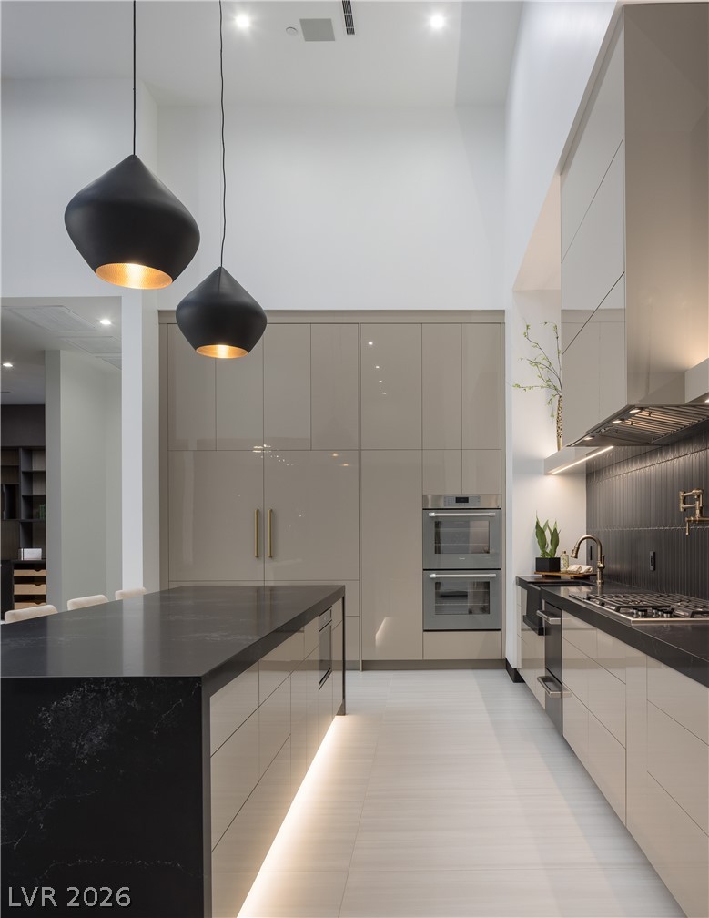 38 Skybird Court