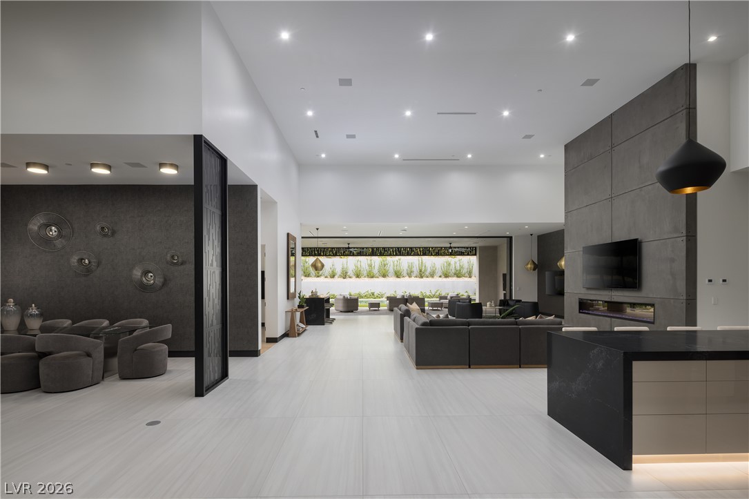38 Skybird Court