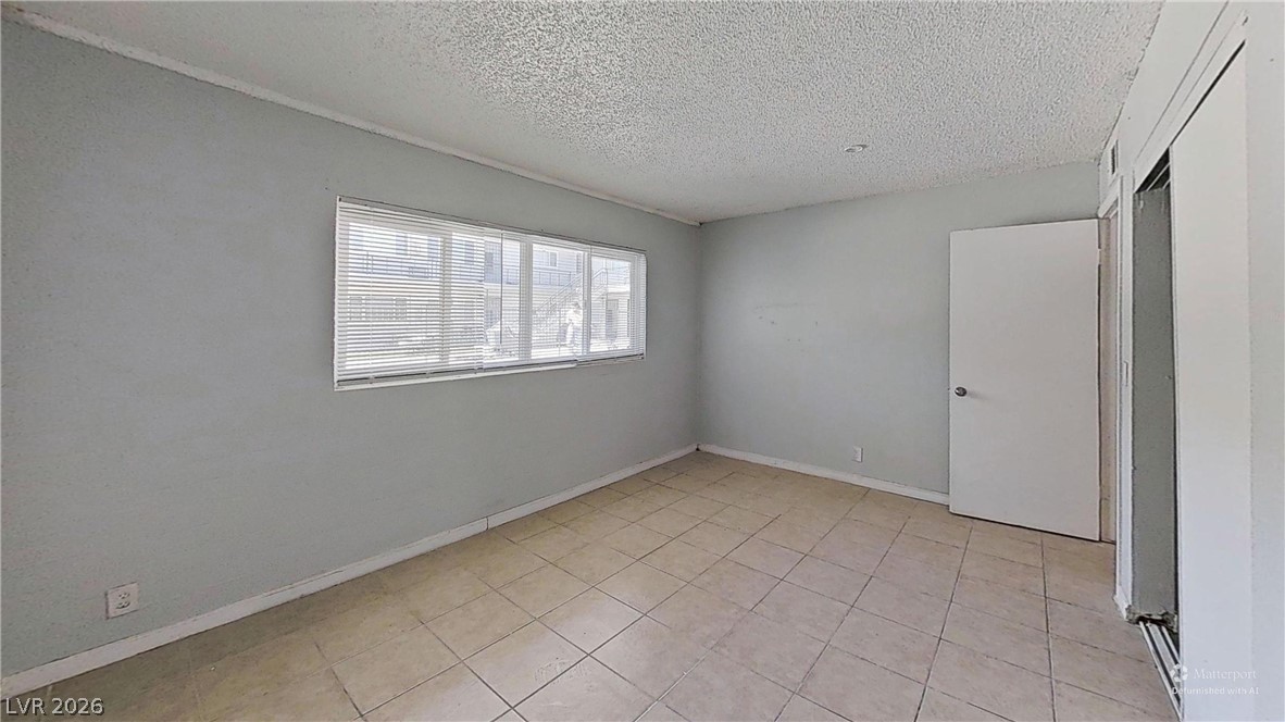 2213 Sunrise Avenue