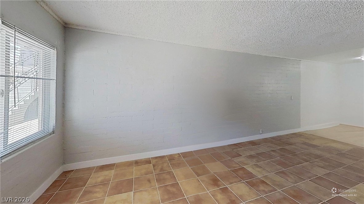 2213 Sunrise Avenue