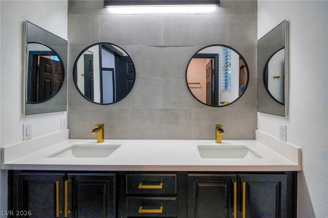 6128 Skokie Court