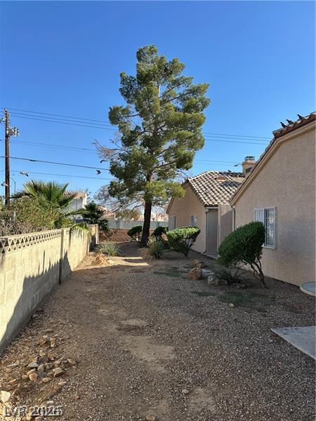 1600 North Torrey Pines Drive 101