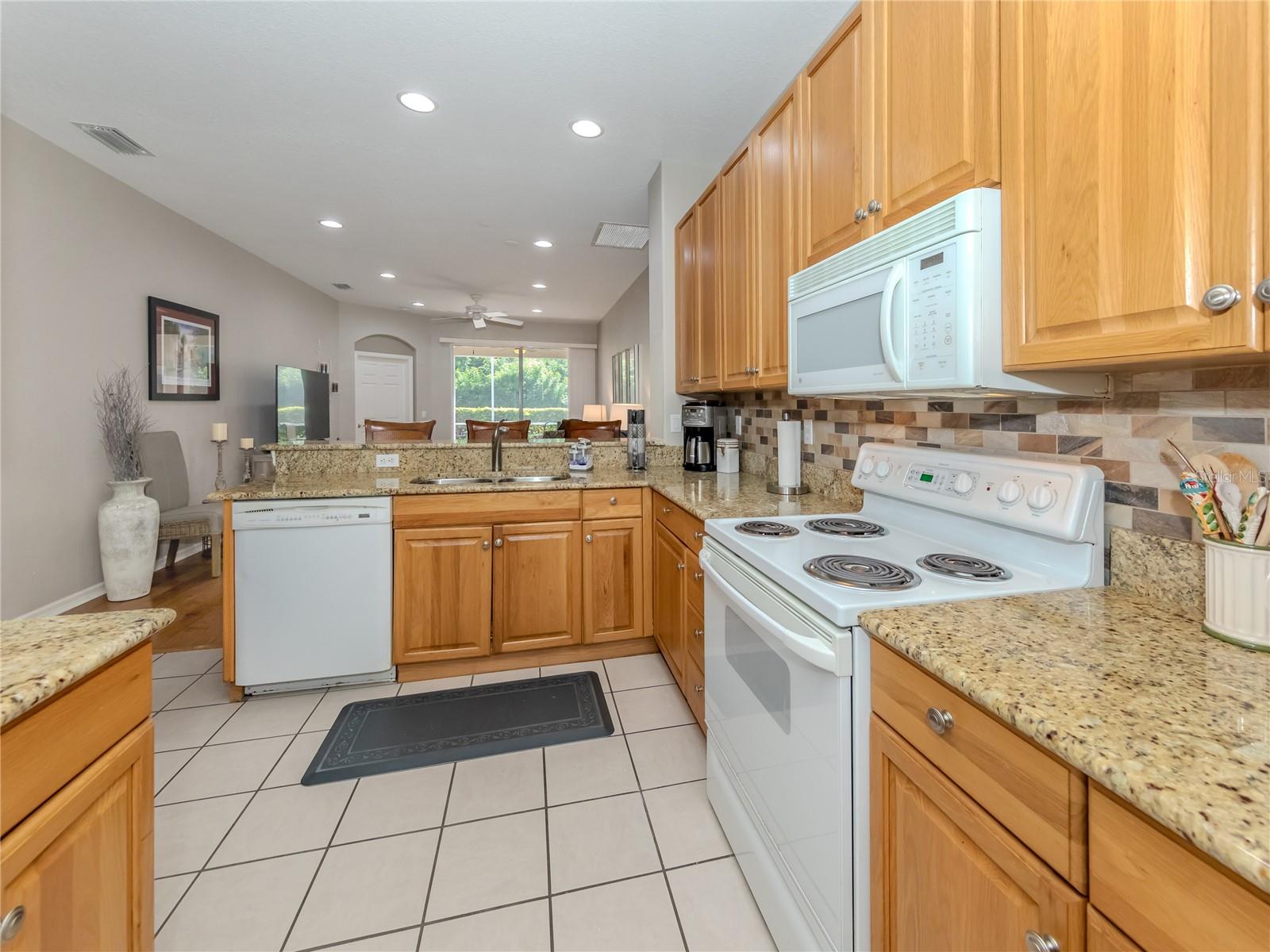 1827 SAN SILVESTRO DR