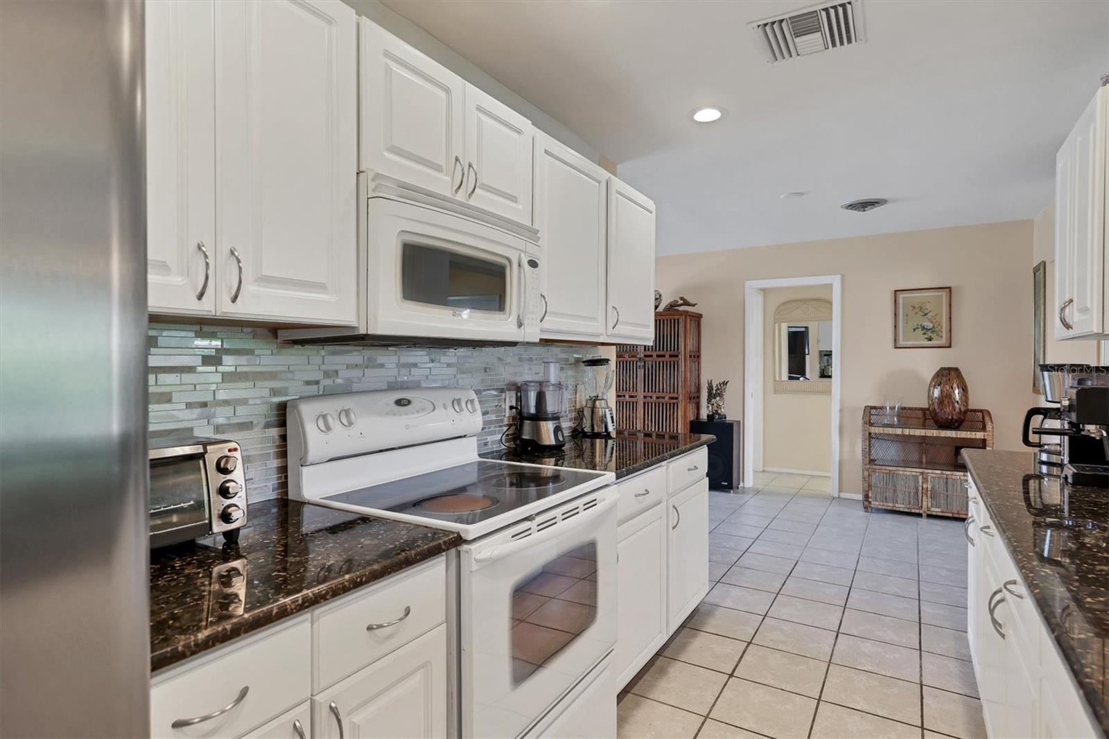 970 FLAMINGO RD
