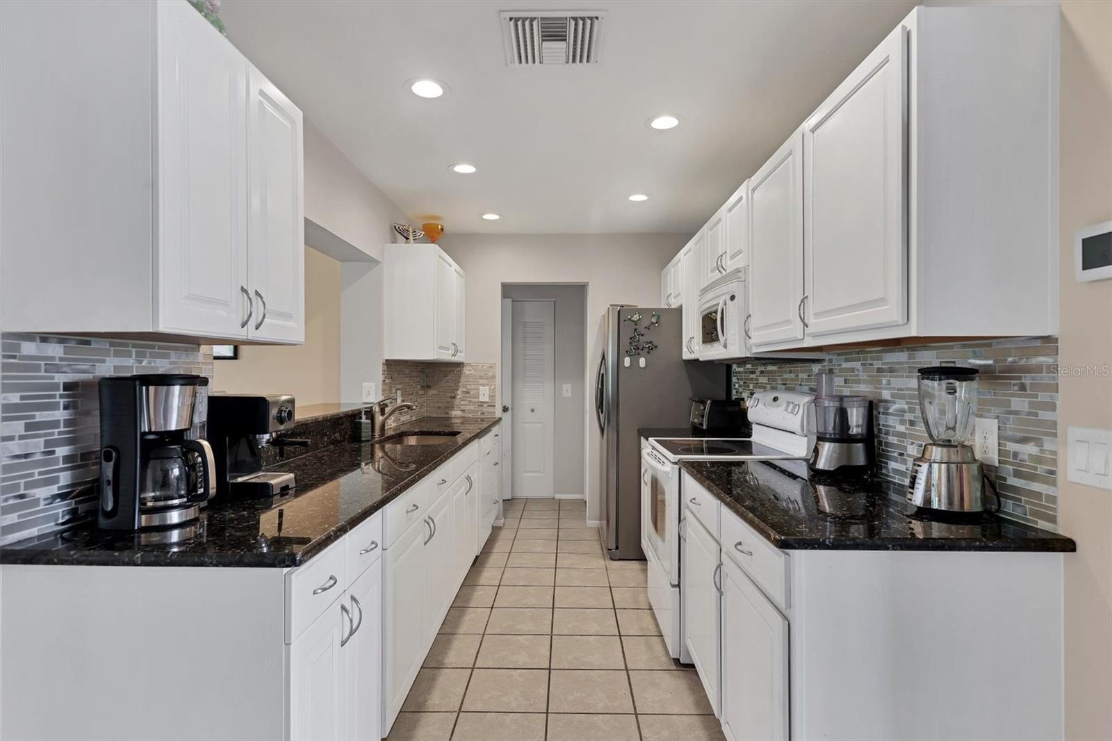 970 FLAMINGO RD